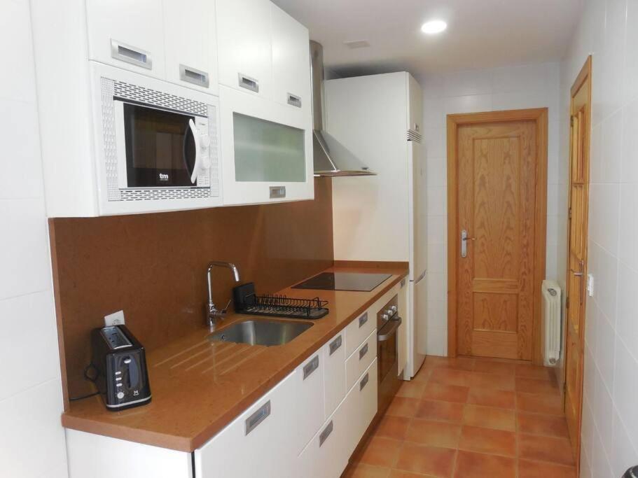 Precioso Piso De 2 Habitaciones Armilla Extérieur photo